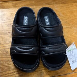 CROCS Classic Cozzzy Overpuff Sandals in Black